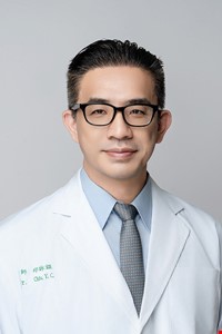 邱詠証 邱詠証