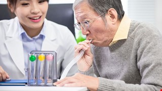 After Thoracoscopic Surgery, Please Note The Following 胸腔手術後的注意事項