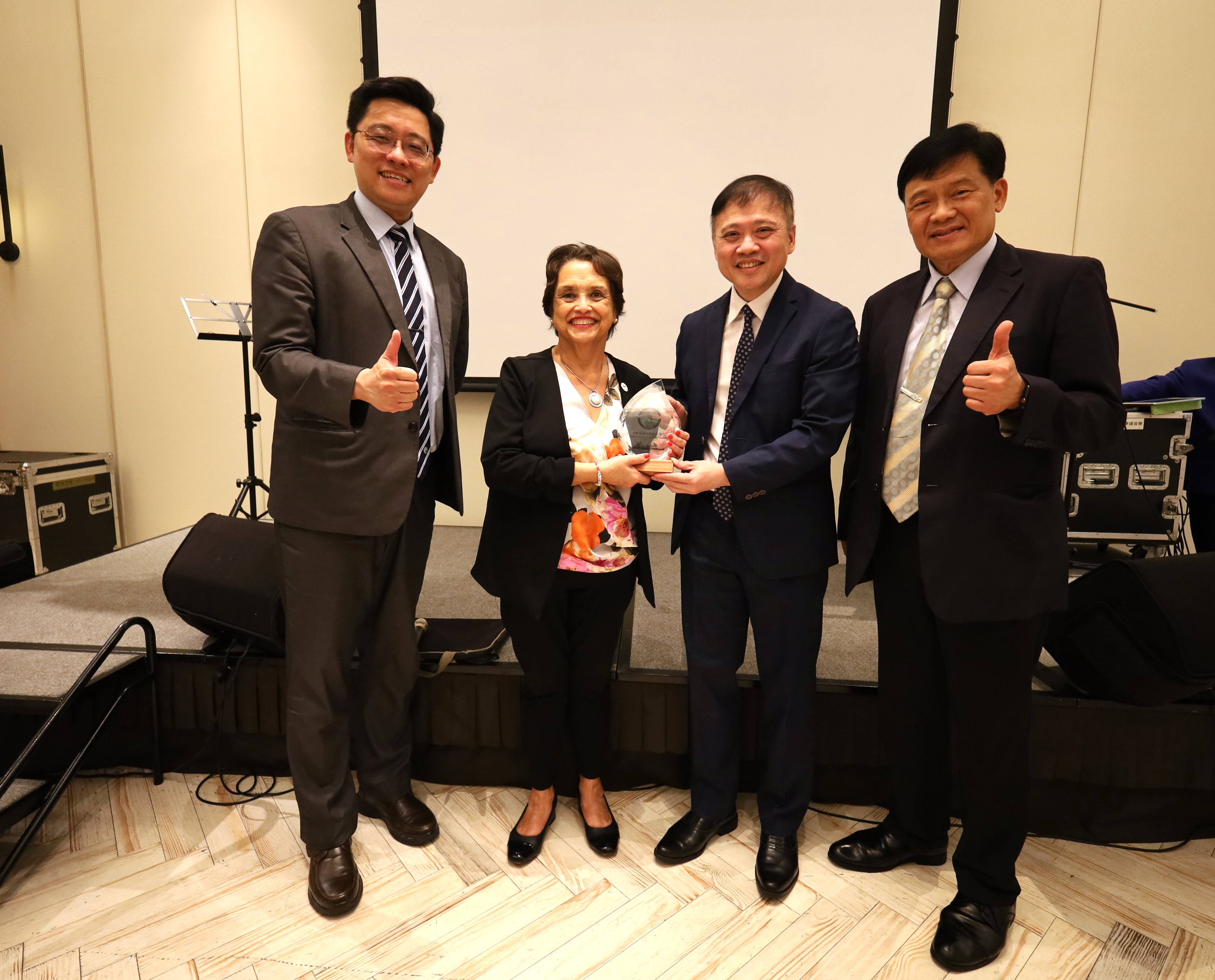 Governor Lourdes A. Leon Guerrero, along with her delegation, visited CMUH in Taichung, Taiwan img