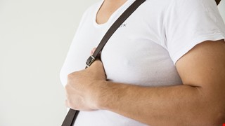 男性女乳症手術Gynecomestia(Male Breast Reduction )